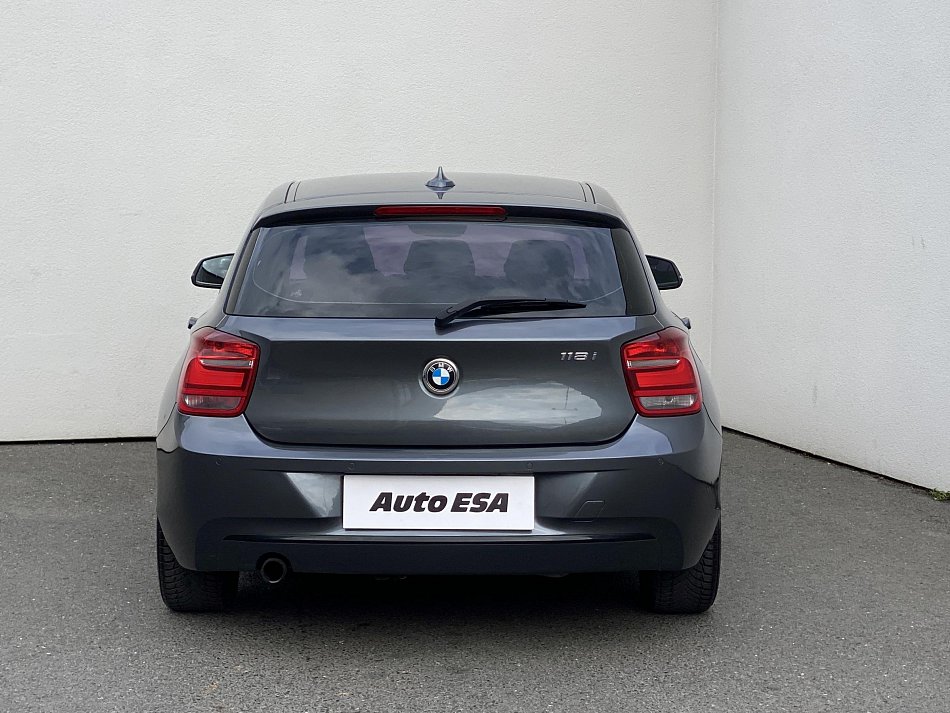 BMW Řada 1 1.6 Sport 118 i