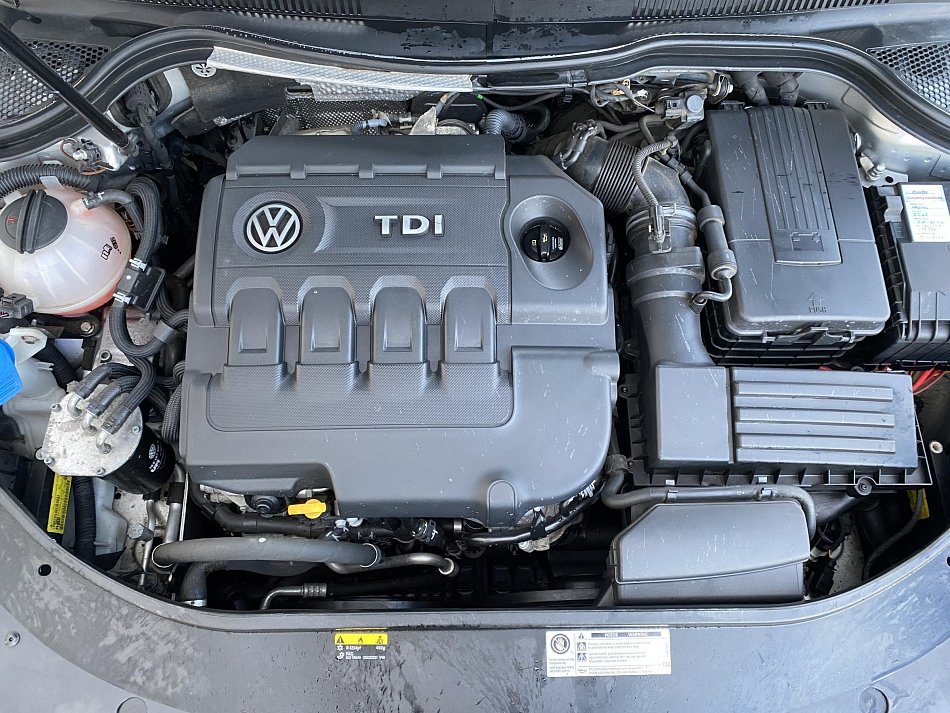 Volkswagen Passat CC 2.0TDi 