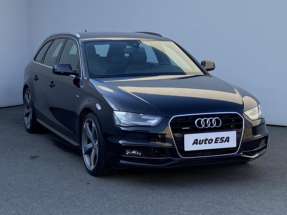 Audi A4 2.0 TDi S-line 4x4