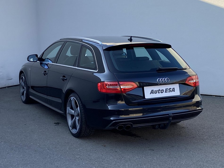 Audi A4 2.0 TDi S-line 4x4