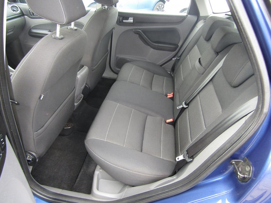 Ford Focus 1.8i 