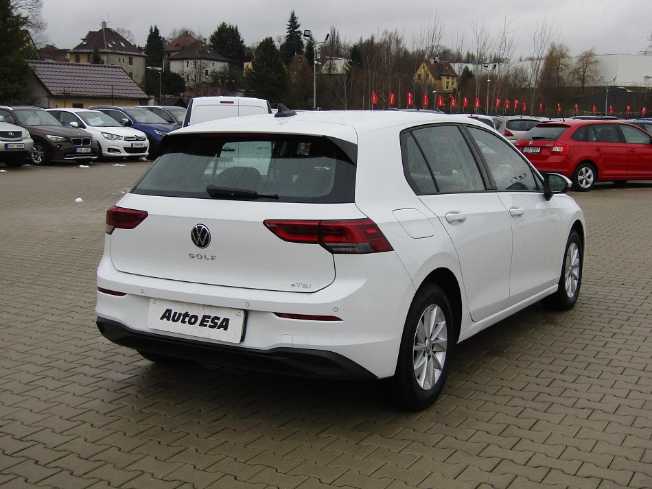 Volkswagen Golf 1.0TSI 