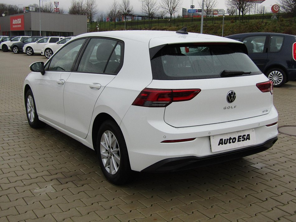 Volkswagen Golf 1.0TSI 