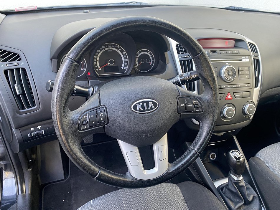 Kia Ceed 1.4CVVT Vision