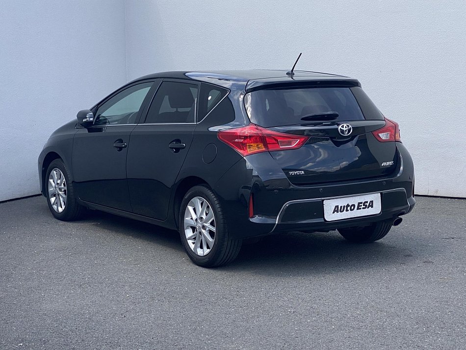 Toyota Auris 1.6 VVTi 