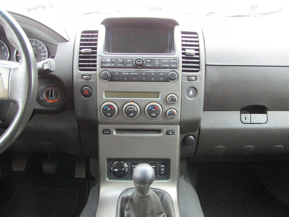 Nissan Pathfinder 2.5dCi  4WD