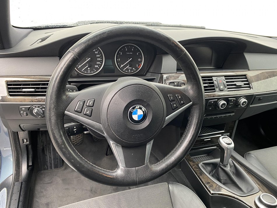 BMW Řada 5 2.5 i Edition 523 i