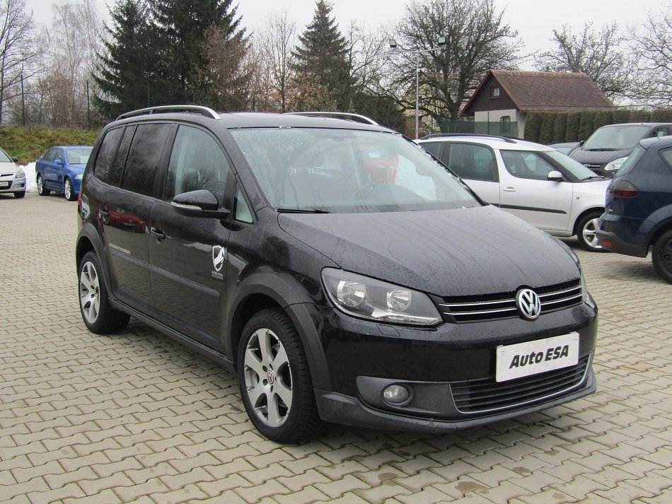 Volkswagen Touran 1.4 TSi CROSS 7míst