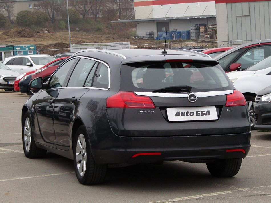 Opel Insignia 2.0 CDTi 