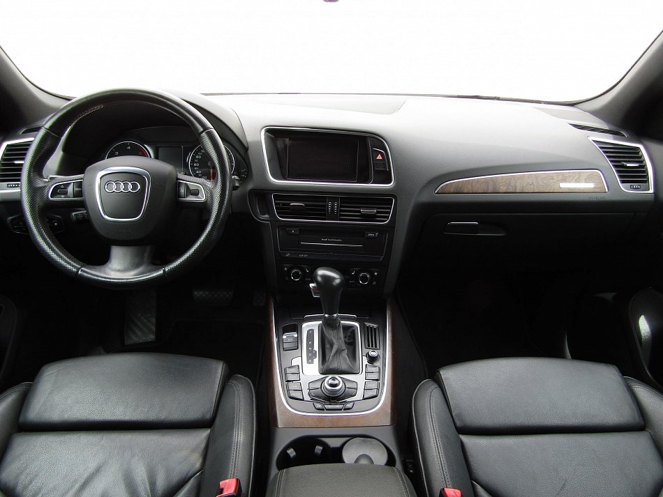 Audi Q5 3.0TDI  quattro