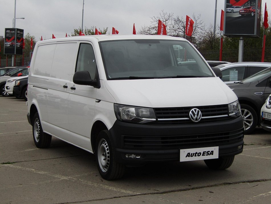 Volkswagen Transporter 2.0TDi  L2H1