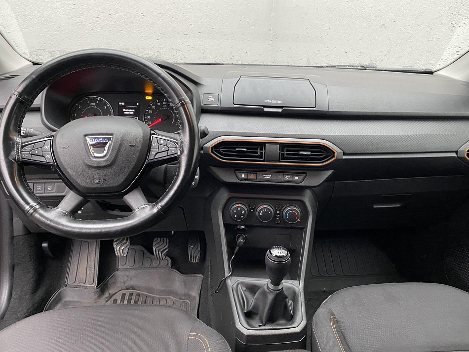 Dacia Sandero 1.0i 