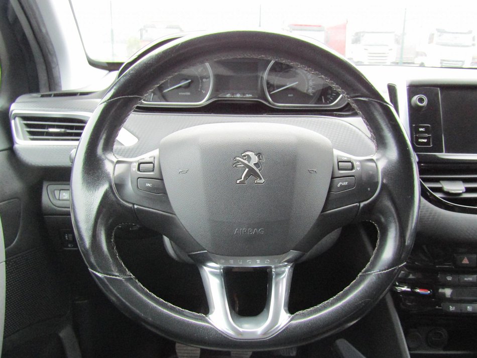 Peugeot 2008 1.2PT Allure