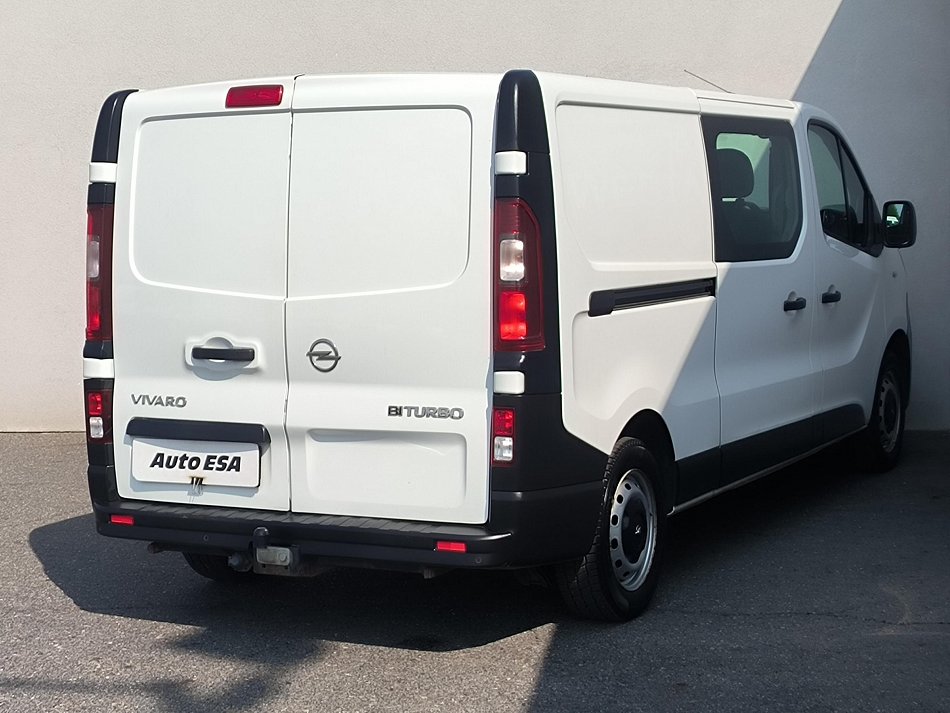 Opel Vivaro 1.6CDTi  L2 6míst