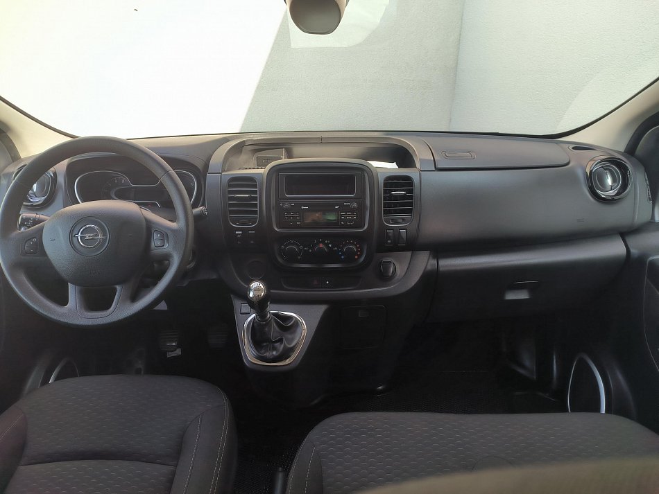 Opel Vivaro 1.6CDTi  L2 6míst