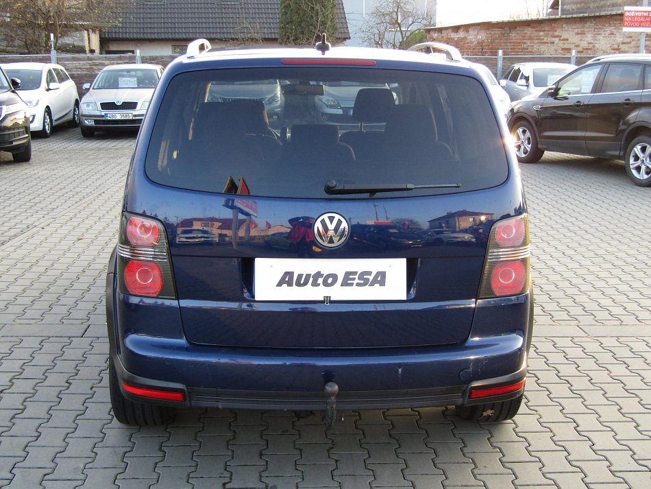 Volkswagen Touran 2.0TDi 