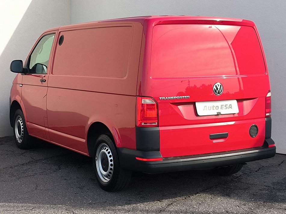 Volkswagen Transporter 2.0TDi  L1H1