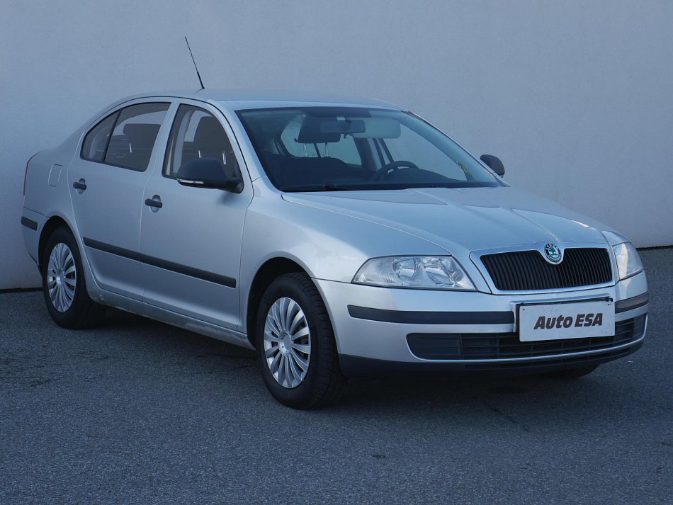 Škoda Octavia II 1.6i Ambiente