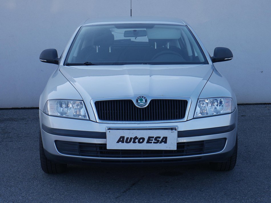 Škoda Octavia II 1.6i Ambiente