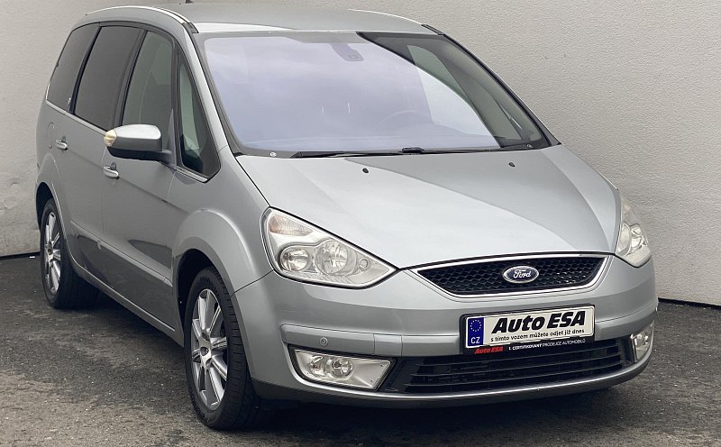 Ford Galaxy 2.2 TDCi Ghia 7 míst