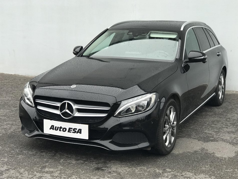 Mercedes-Benz Třída C 2.1 D Avantgarde C220