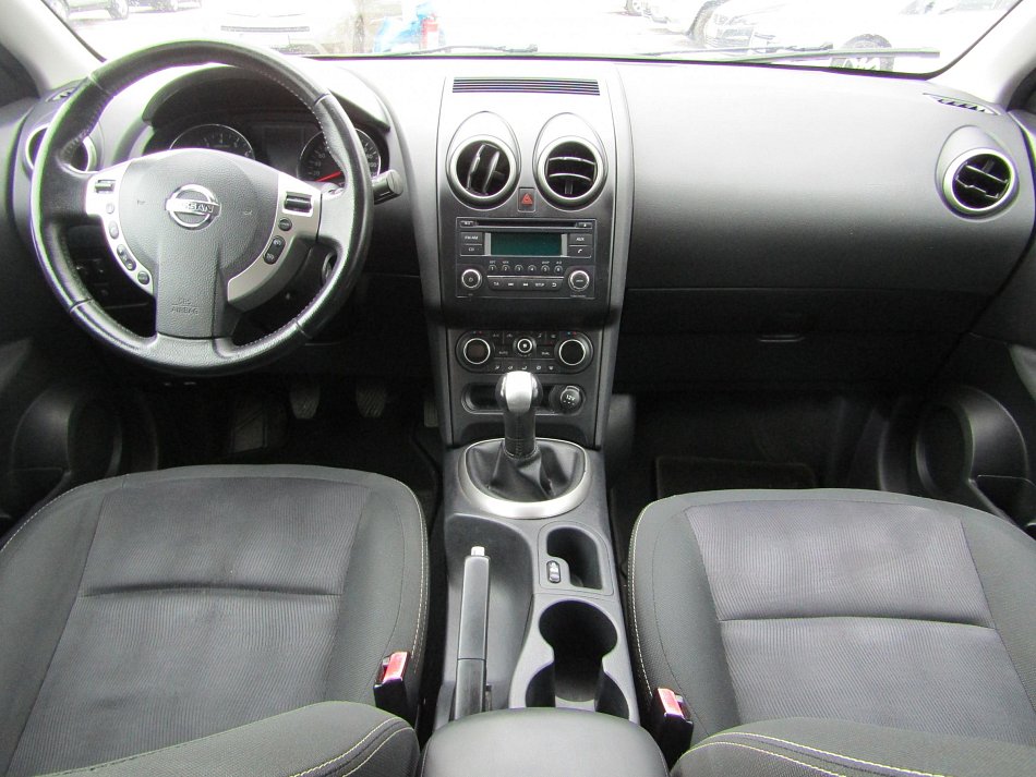 Nissan Qashqai 1.6i 