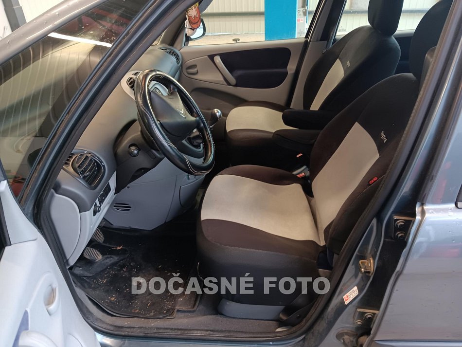 Citroën Xsara Picasso 1.6i 