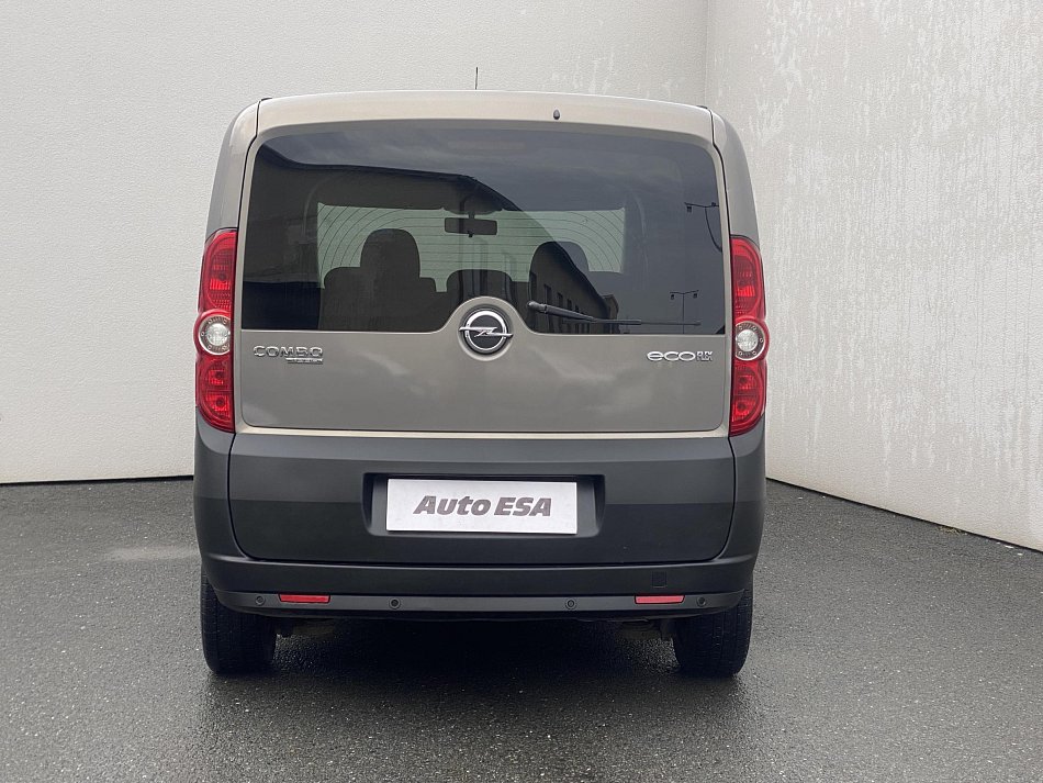 Opel Combo 1.4 16V 