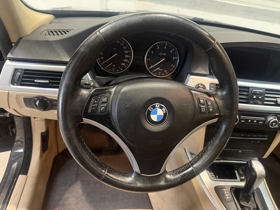 BMW Řada 3 3.0i  330 xDrive