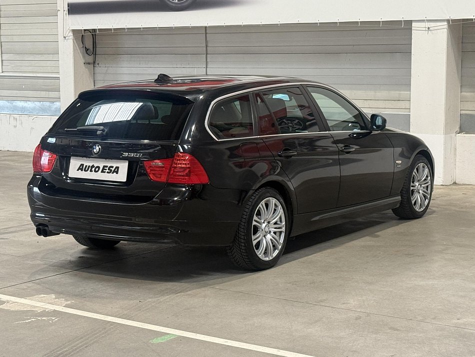 BMW Řada 3 3.0i  330 xDrive