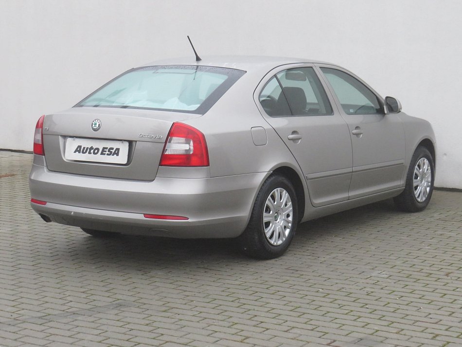 Škoda Octavia II 1.6 TDi Ambiente