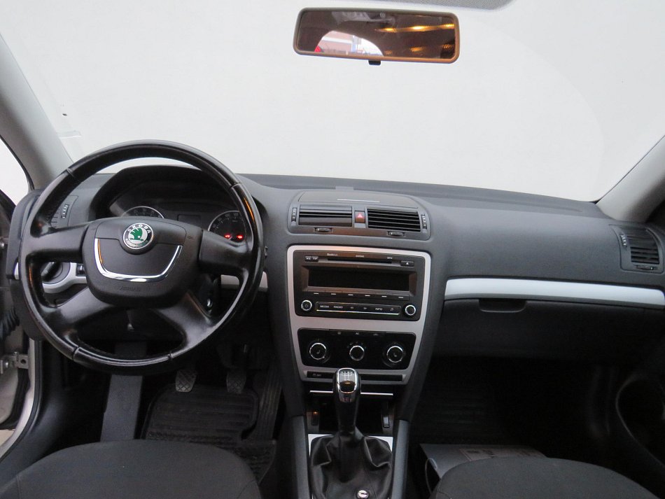 Škoda Octavia II 1.6 TDi Ambiente