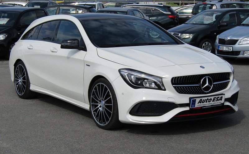 Mercedes-Benz CLA 2.0i  250 4M