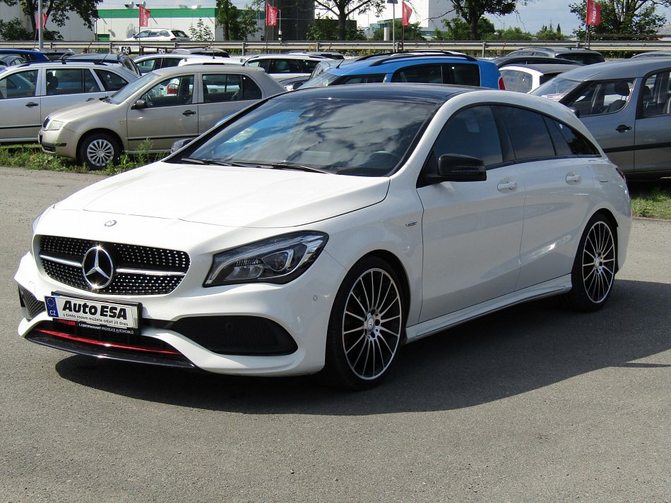 Mercedes-Benz CLA 2.0i  250 4M