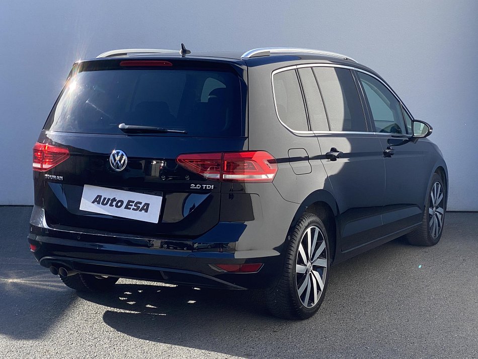 Volkswagen Touran 2.0 TDi Highline 7míst