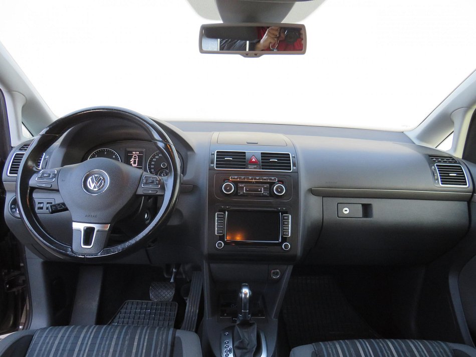 Volkswagen Touran 2.0TDi 