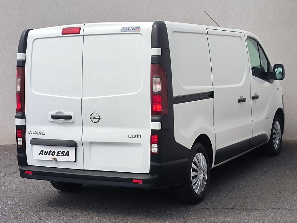 Opel Vivaro 1.6CDTi  L1H1 RAMPA