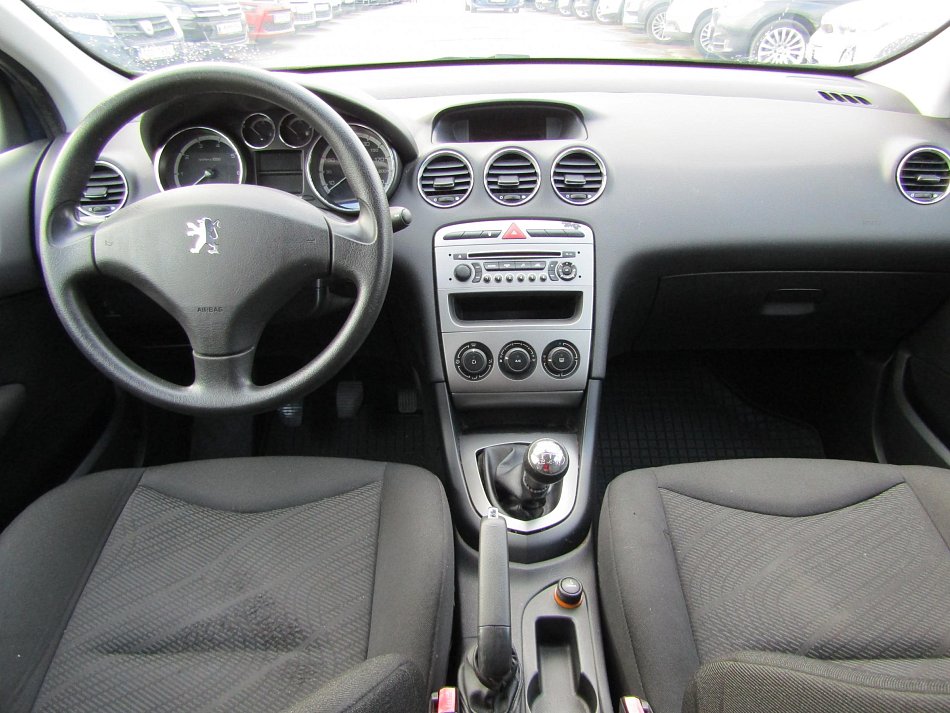 Peugeot 308 1.4 i 