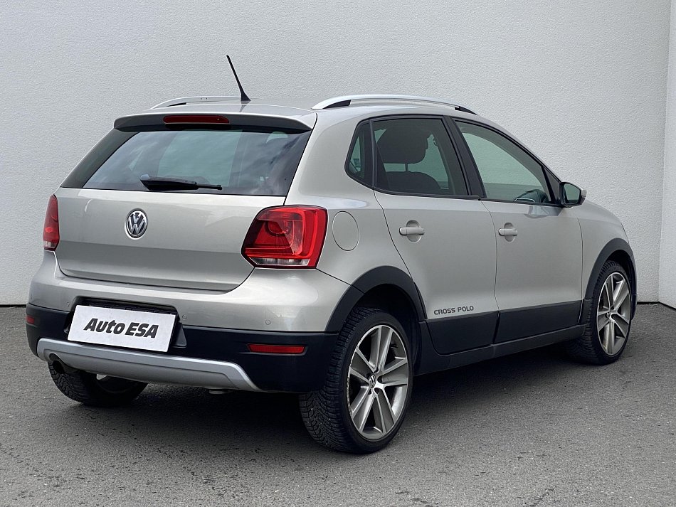 Volkswagen Polo 1.2TSi CROSS