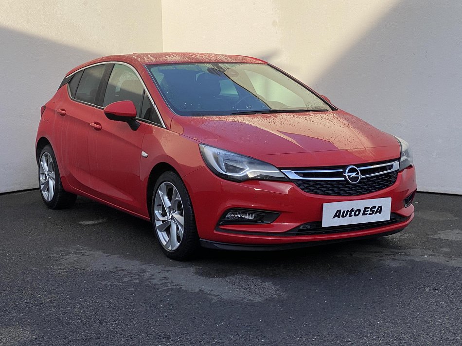 Opel Astra 1.6T Dynamic