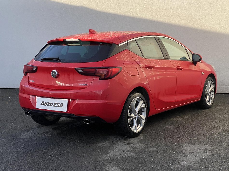 Opel Astra 1.6T Dynamic