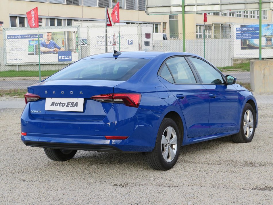 Škoda Octavia IV 1.5 TSi Active