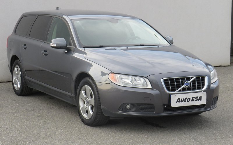 Volvo V70 2.4 D5  4x4