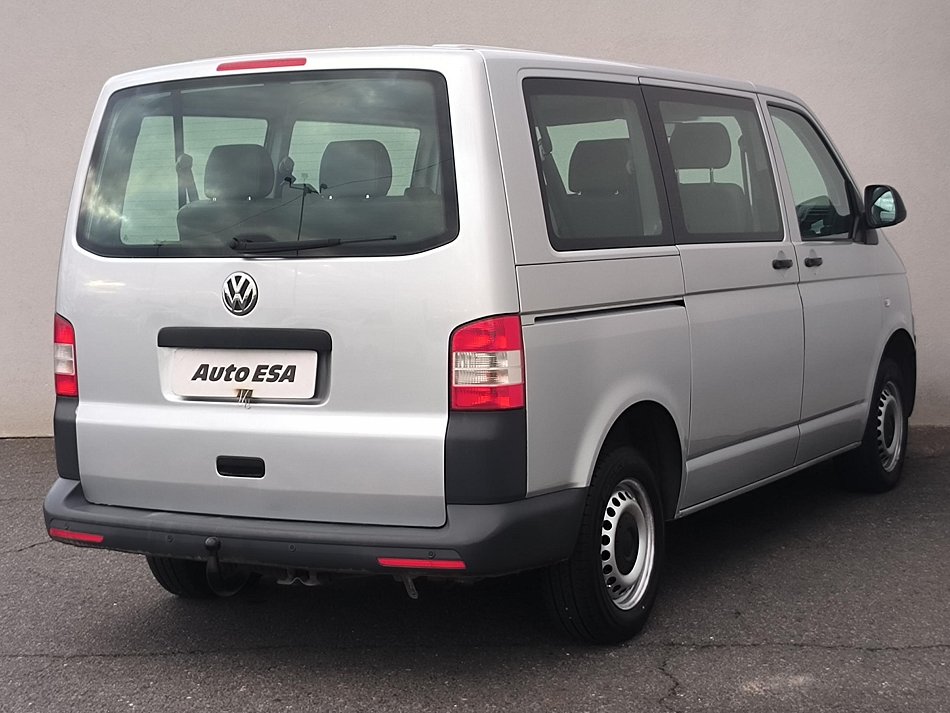 Volkswagen Transporter 2.0TDi  9míst