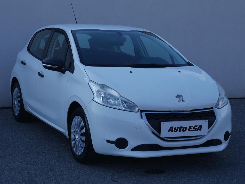 Peugeot 208 1.0i 