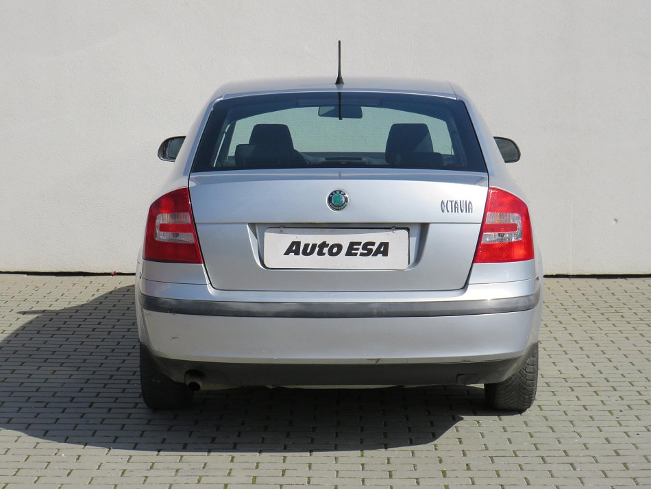 Škoda Octavia II 1.6i 