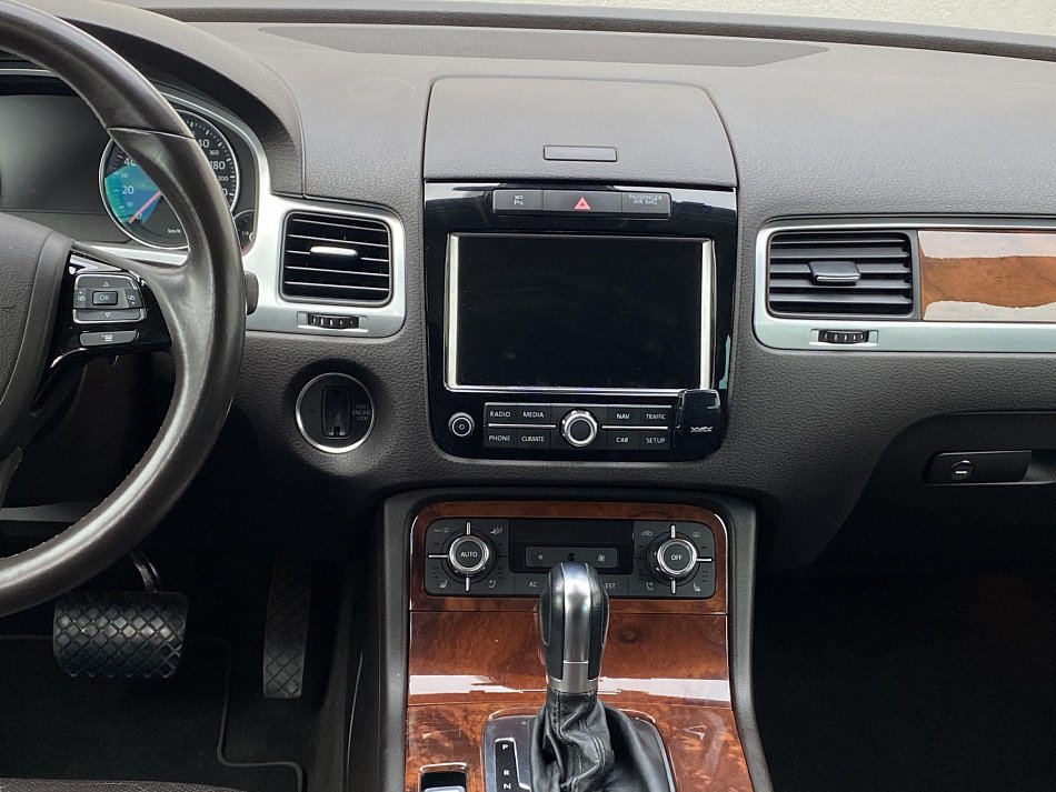 Volkswagen Touareg 3.0 TDi  4X4