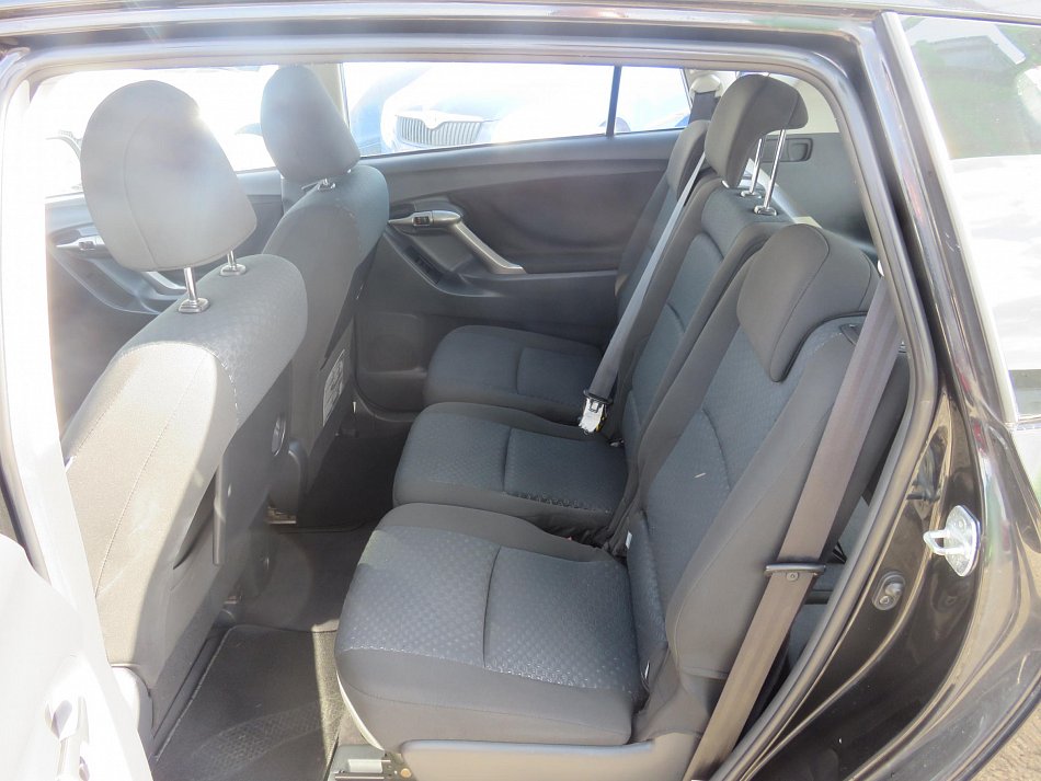 Toyota Verso 1.8 i Edition