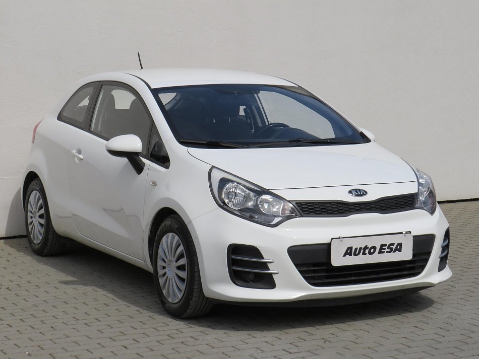 Kia Rio 1.3i 