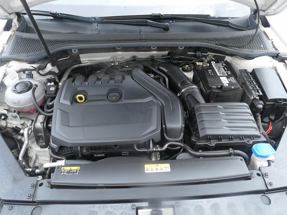 Volkswagen Passat 1.5 TSi Business